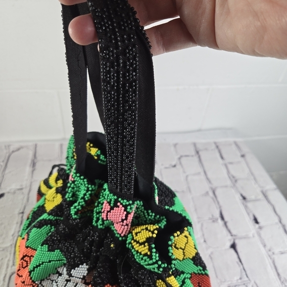 Vtg  60s neon plastic beaded floral drawstring hippie ethnic boho festival purse - Picture 10 of 10